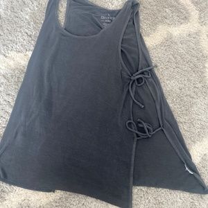 Grey tank top